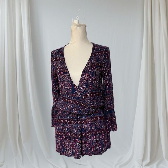 American Eagle Outfitters Pants - American Eagle Romper Womens Small Blue Floral Boho Bell Sleeve